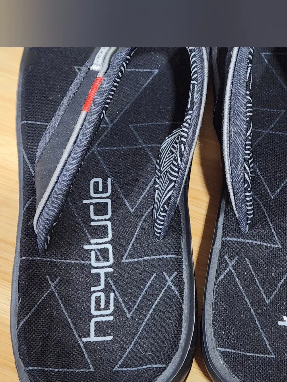 Heydude Sami Free Men's Flip Flop Sandals Black US Size 9 EUC
